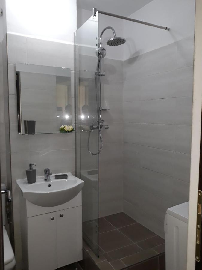 Helen House Appartement Braşov Buitenkant foto
